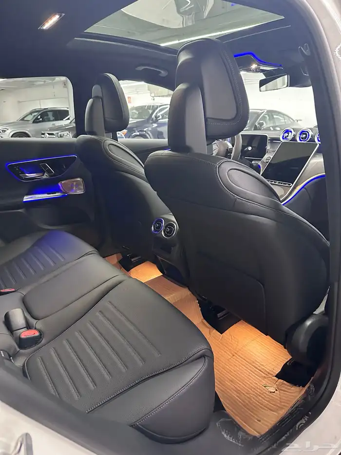 2025 Mercedes GLC300 Coupe AMG أصفار 5