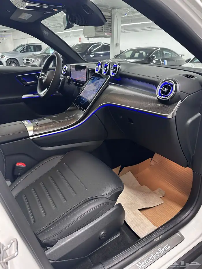 2025 Mercedes GLC300 Coupe AMG أصفار 10
