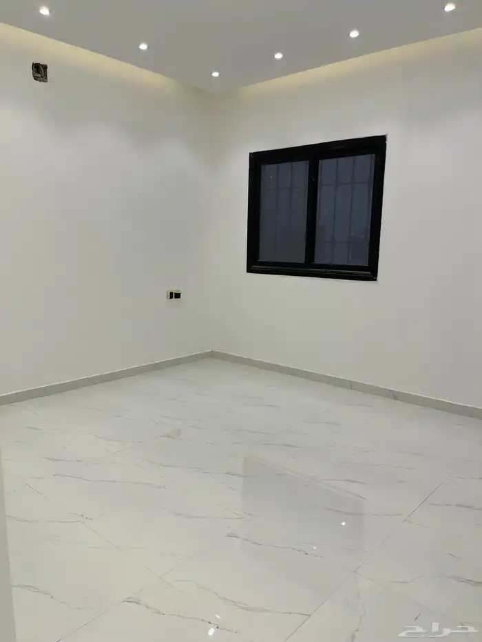 للبيع شقة - حي طويق الرياض 4