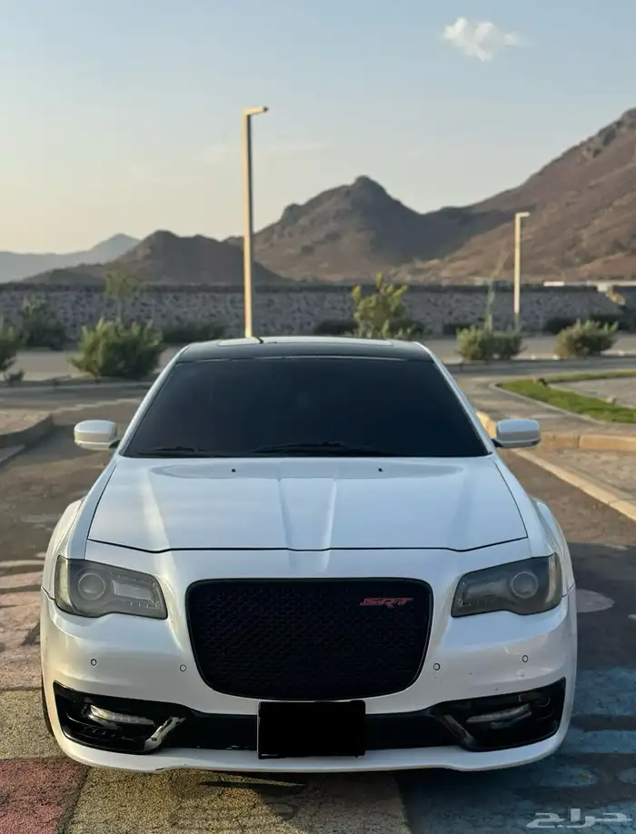 للبيع كلايزلر SRT 6.4 9