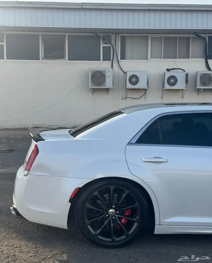 للبيع كلايزلر SRT 6.4 19