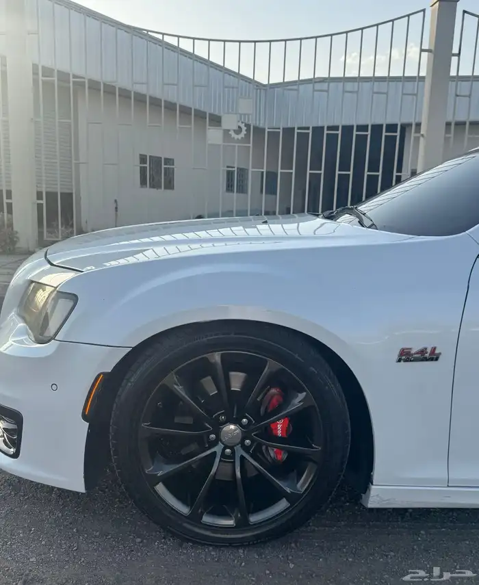للبيع كلايزلر SRT 6.4 10
