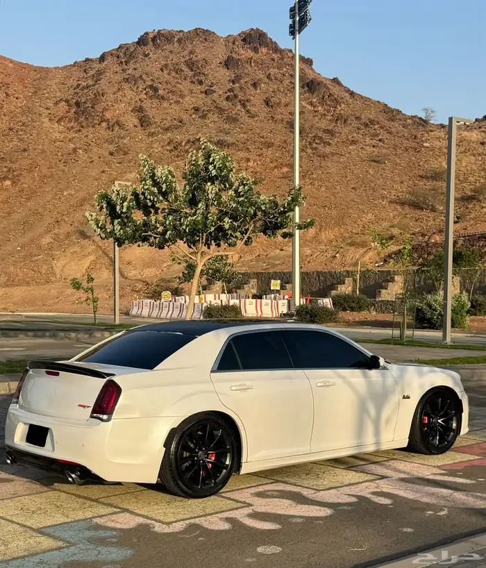 للبيع كلايزلر SRT 6.4 12