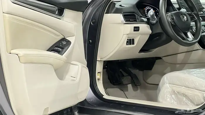 هوندا اكورد 2018 استندر 6