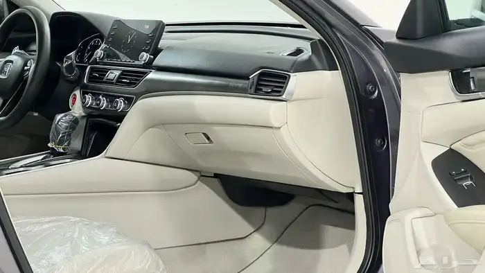 هوندا اكورد 2018 استندر 8