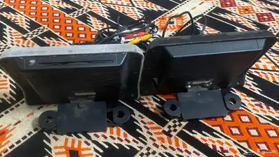 شاشتين سياره خلفيه 1
