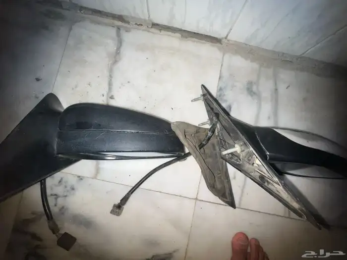 للبيع مرايات فورد جانبيه حقت يمين كلها 2