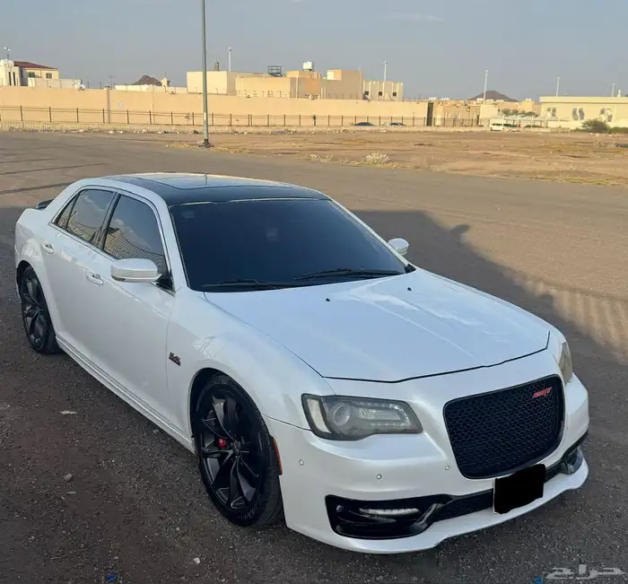 للبيع كلايزلر SRT 6.4 17