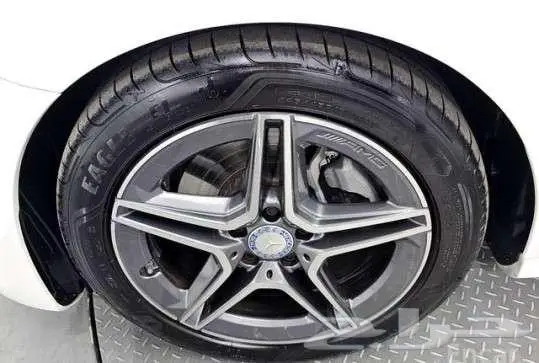 مرسيدس E250 AMG Line 2023 5