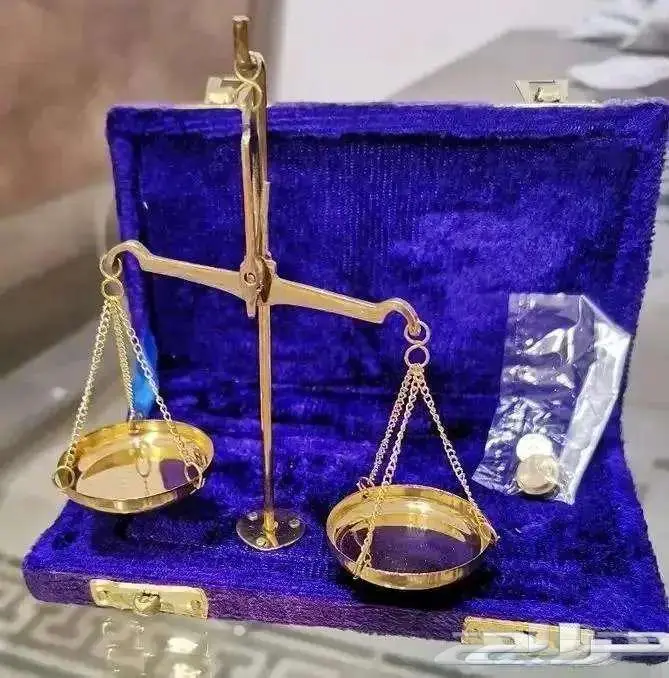 للمحامين وغيرهم موازين صغيرة تحف شبيهة بالتراثية القديمة 27