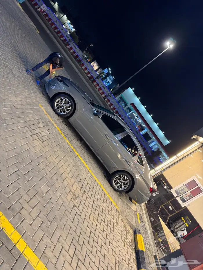 مركز تلميع سيارات وتظليل وحمايه للتقبيل 0