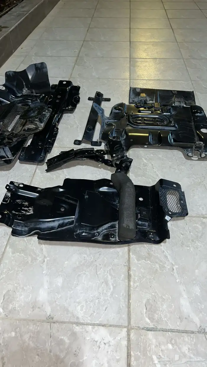 صاجه لاندكروزر كاملة مديل 2018 سليمه وكالة 0