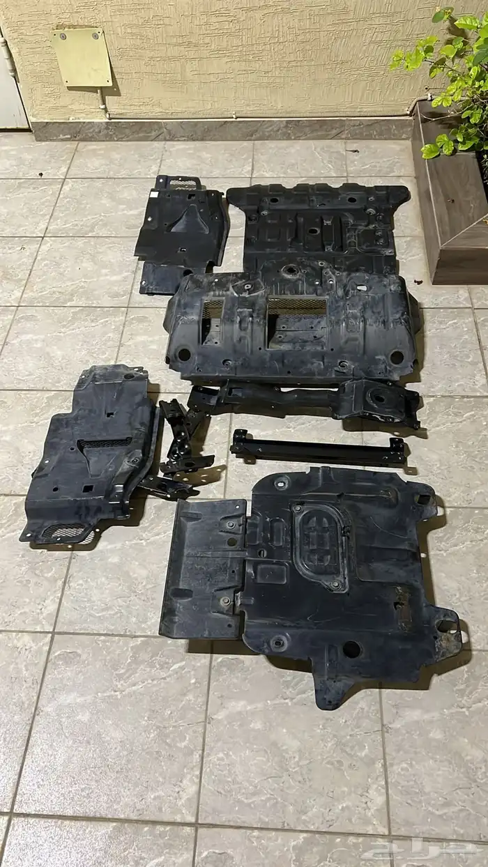 صاجه لاندكروزر كاملة مديل 2018 سليمه وكالة 1