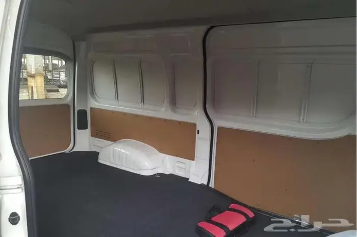 تويوتا هاي اس فان بضاعة 2.8 ديزل عالي أتوماتيك 2026 4