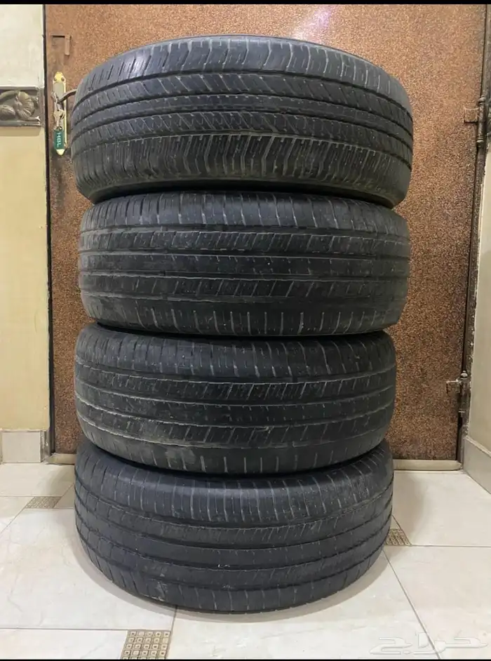كفرات تايلندي نظيف على الشرط 1