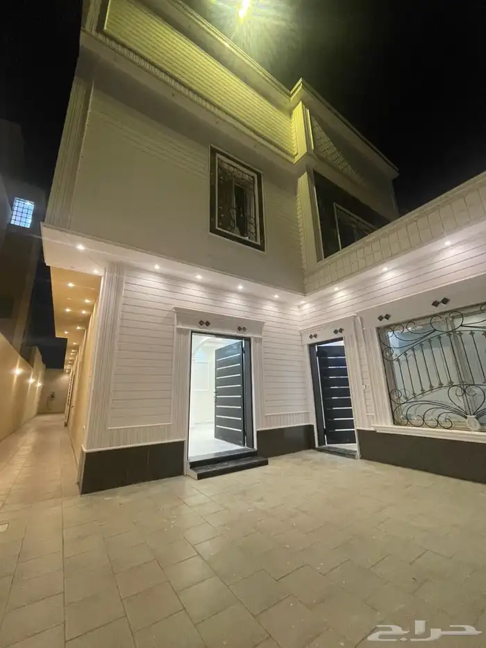 فله لليجار مساحه 375 0