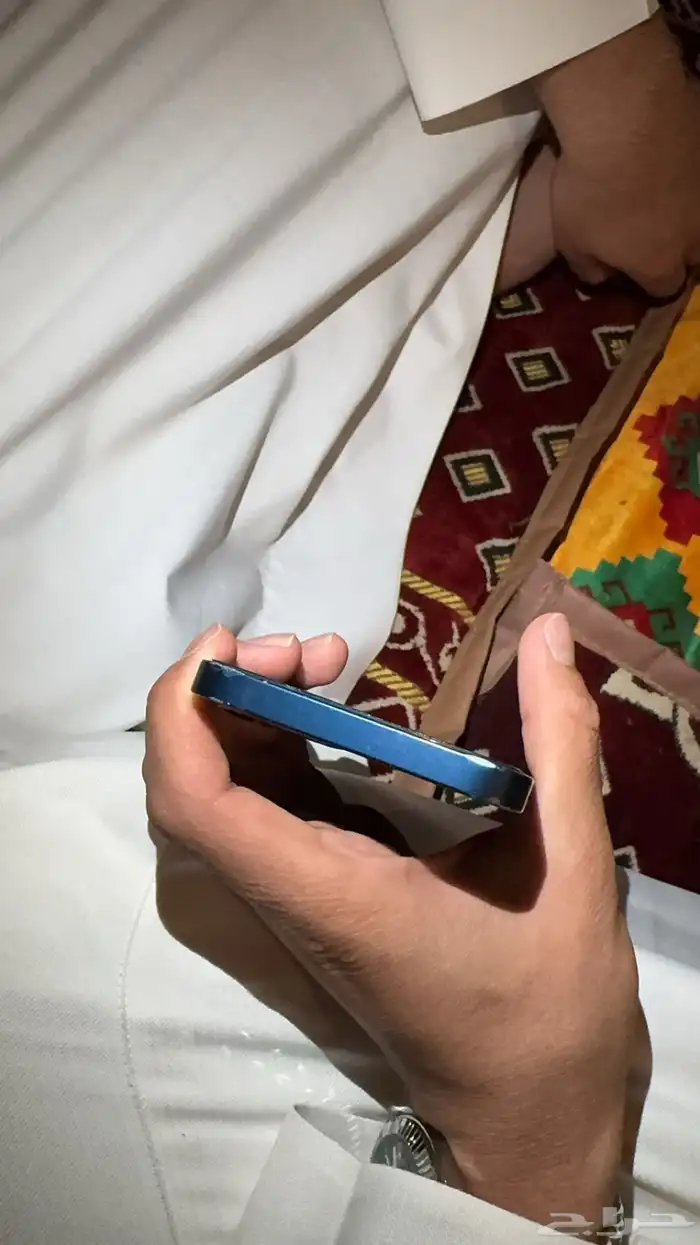 آيفون 12 عادي 5