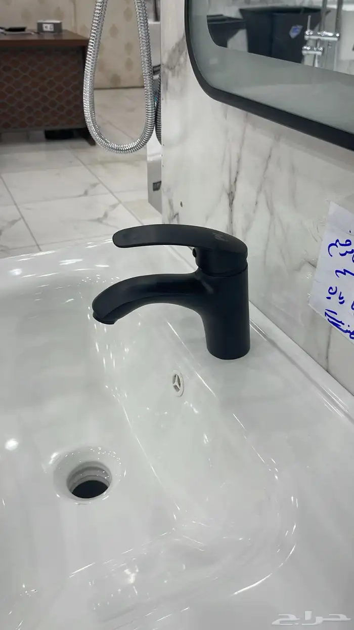 ادوات صحيه خلاطات كراسي شاورات مغاسل 86