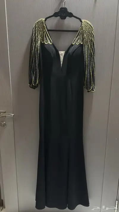 فستان أسود أنيق   استعمال نظيف   التوصيل متاح 3