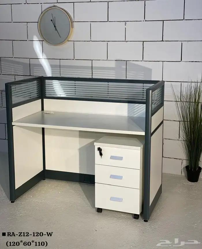 workstations جديد بارتيشن رباعي و مكتب مشتركه و كراسي مكتبي 4