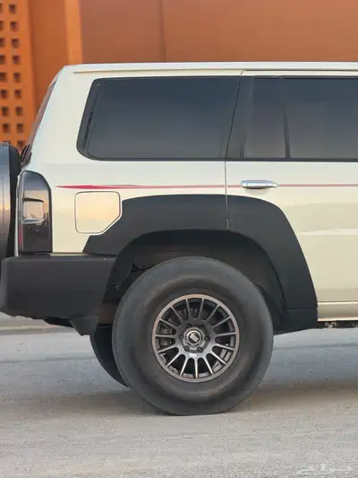 باترول 2009 نظيف بيع مستعجل 16