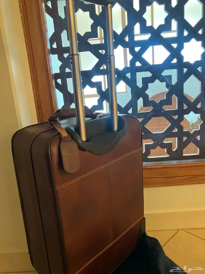 حقيبة سفر جلد طبيعي وحقيبة يدوية من تشارلز بيركلي 4