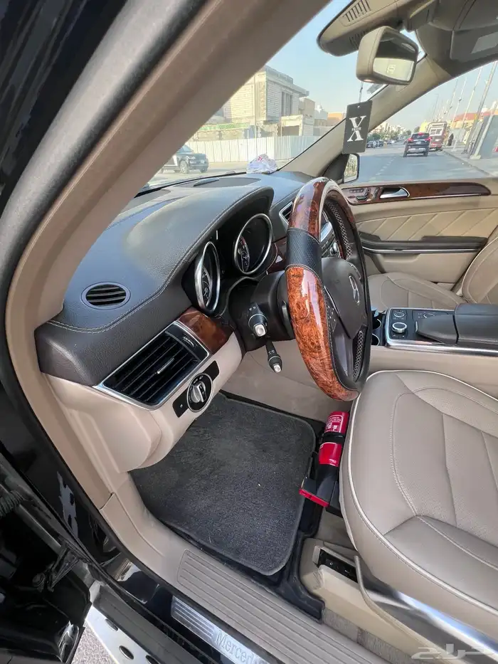 مرسيدس Mercedes GL500 حالة راقية جدا 136 الف كيلو موديل2014 17