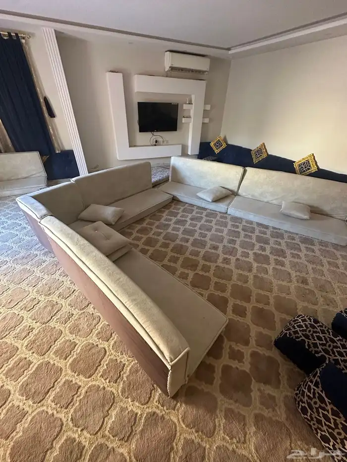 جلسة ارضية 1