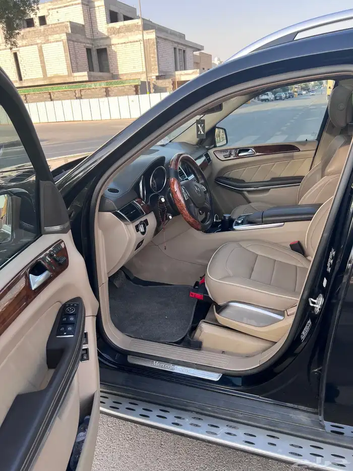 مرسيدس Mercedes GL500 حالة راقية جدا 136 الف كيلو موديل2014 11