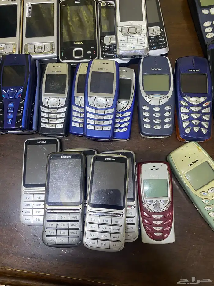 جوالات نوكيا اصليه وبلاكبيري 81