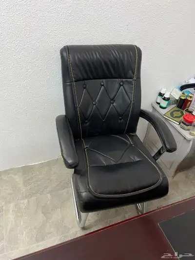 للبيع مكتب 3