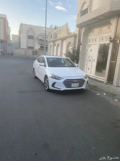 السيارة انترا 2018 تماتيك وعايدي فل 4
