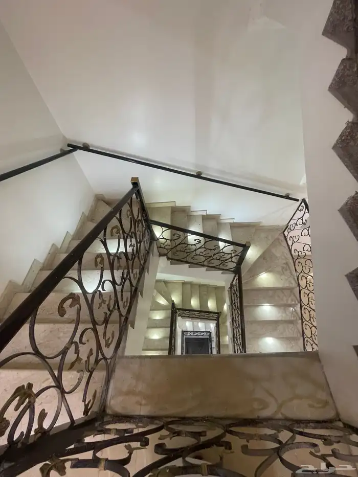 فيلا للبيع 35