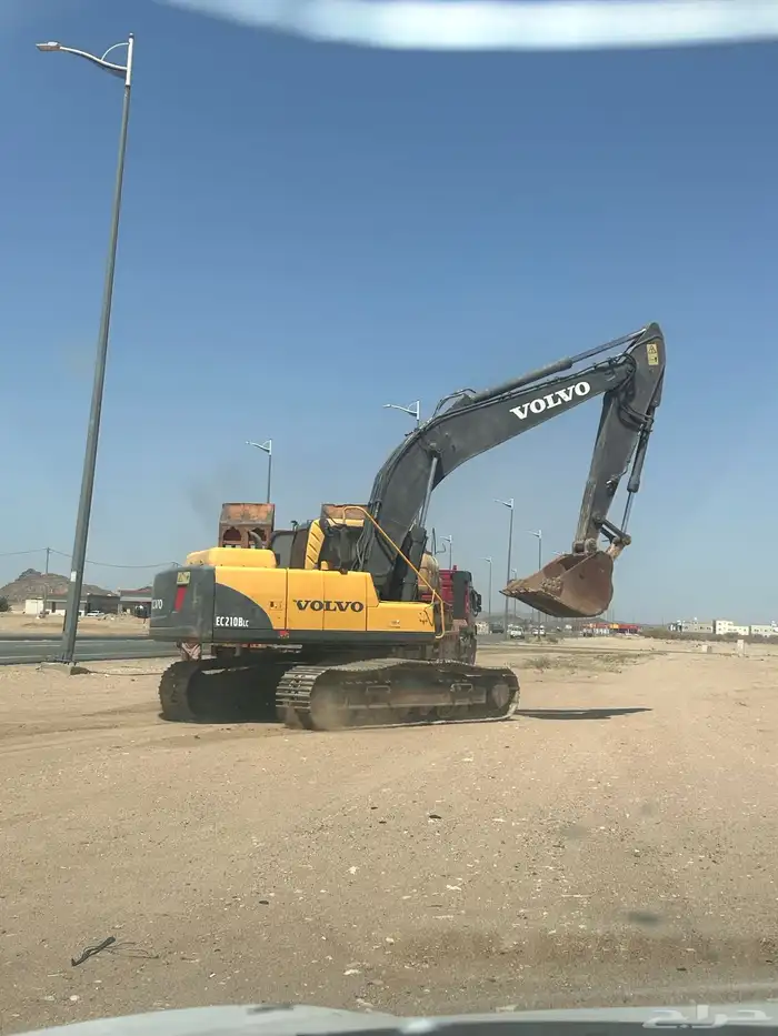 بوكلين بالساعه او باليوم او بالشهر او مقاوله اعمال دقاق 5