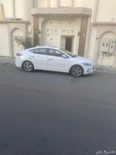 السيارة انترا 2018 تماتيك وعايدي فل 2