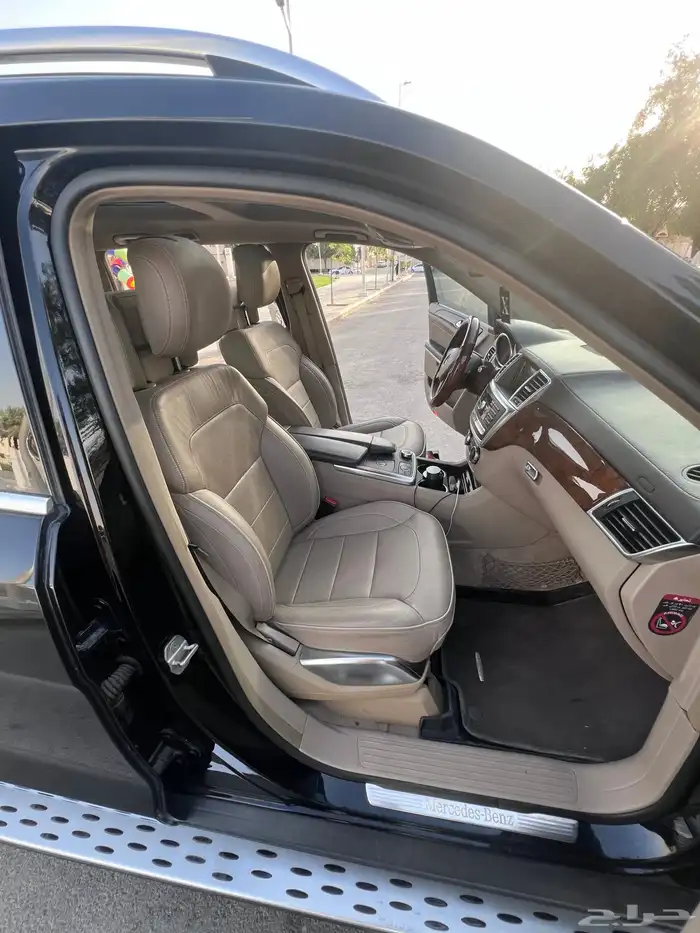 مرسيدس Mercedes GL500 حالة راقية جدا 136 الف كيلو موديل2014 15