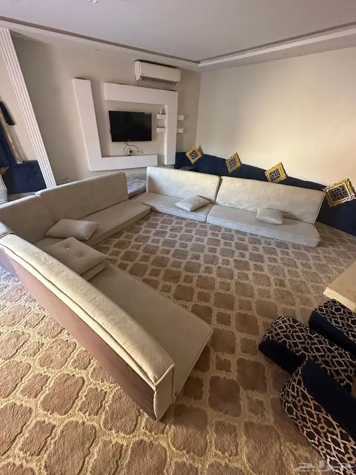 جلسة ارضية 2