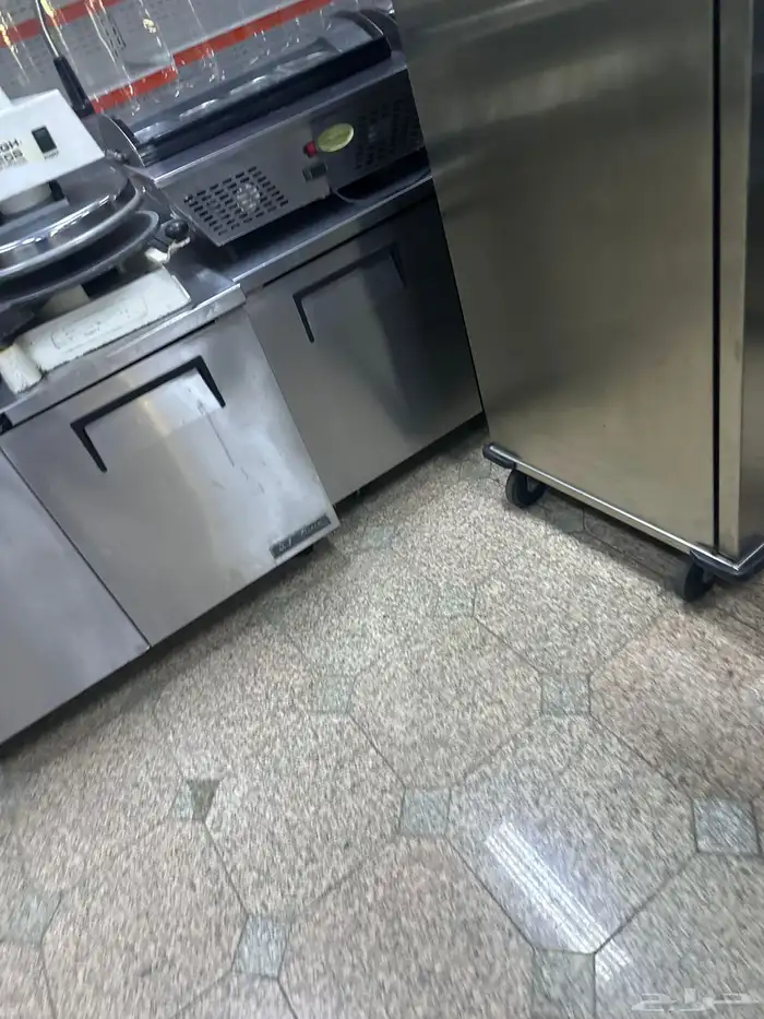 بيع وشراء جميع معدات المطاعم والمخابز السوبر ماركت تات 6