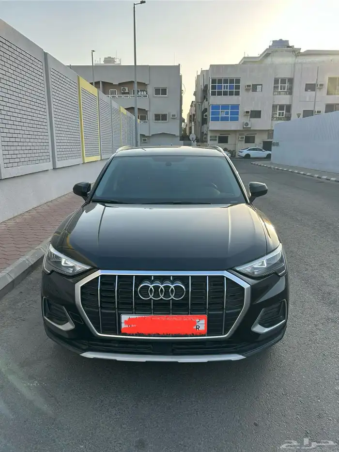 سيارة اودي Q3 35 FSHI 2023 0