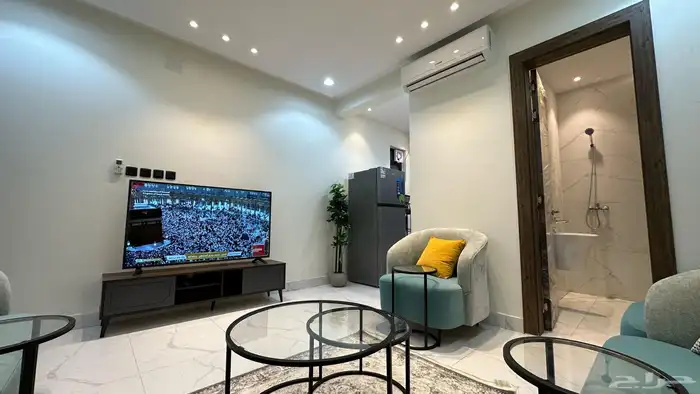 للايجار شهري غرفه وصالة مؤثثة بالكامل حي الرمال 1