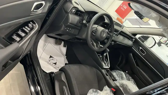 هوندا Hrv نص فل 2024 عروض كاش وأقساط رواتب 3600 بدون دفعه ا 2