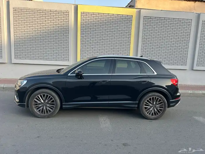 سيارة اودي Q3 35 FSHI 2023 3