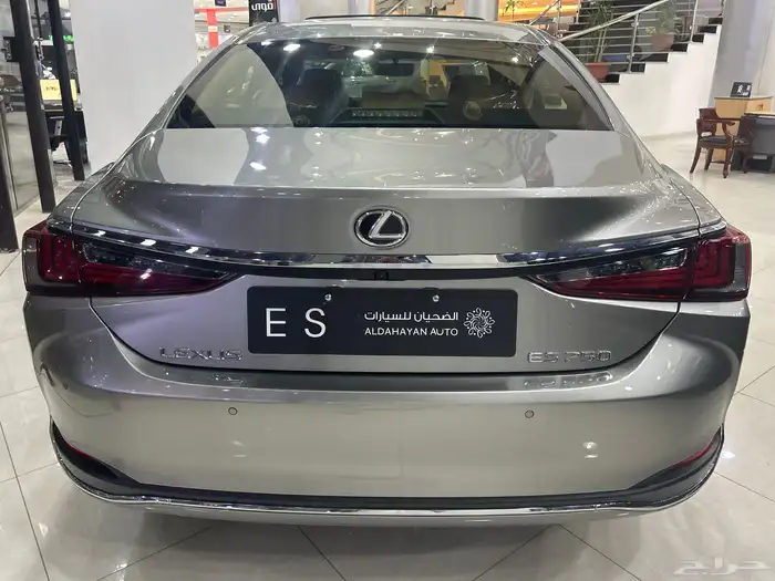 لكزس ES250 AA بنزين 2025 3