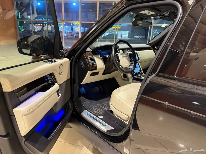 2020 لاند روفر فوج HSE P525 v8 7