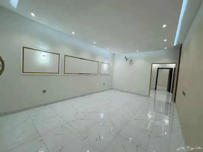 شقق تمليك تشطيب vip بحي السويس 4