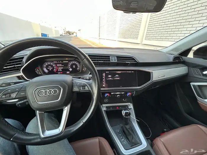 سيارة اودي Q3 35 FSHI 2023 9