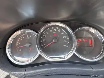 رينو داستر 2017مثبت سرعه شاشه دبل تحكم دركسون مكينه قير شرط 11