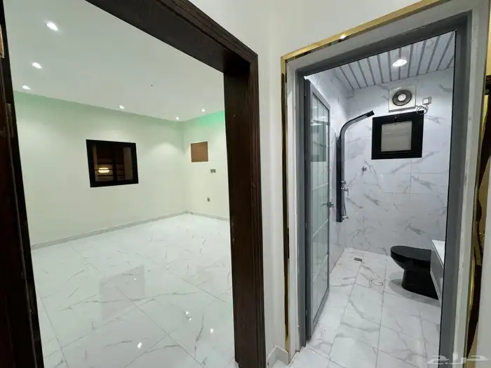 شقق تمليك تشطيب vip بحي السويس 8