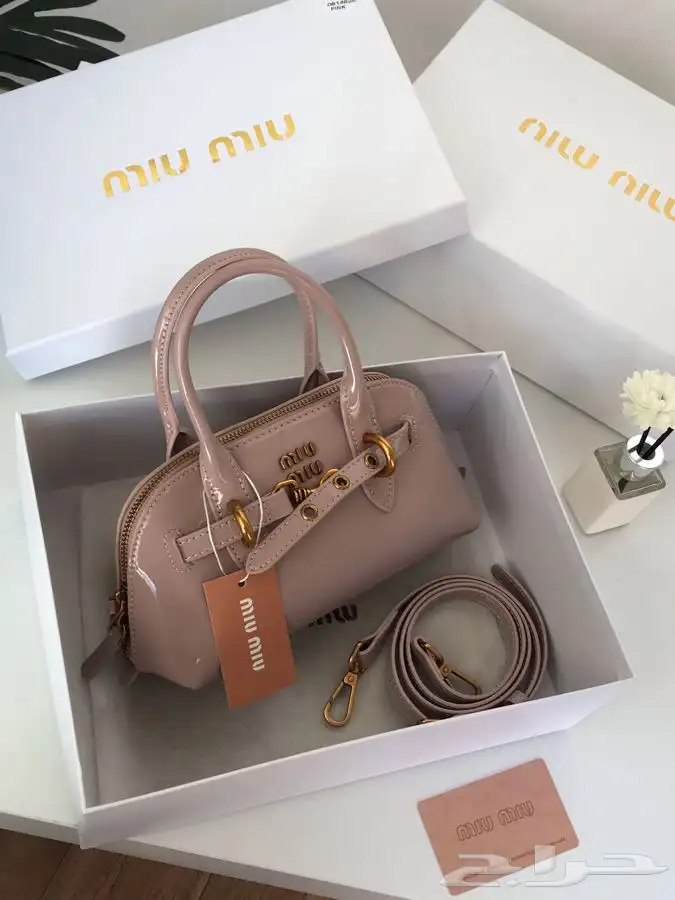 شناط نسائيه ماركات عالميه درجه اولى 0