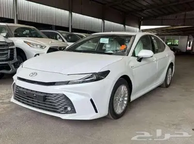كامري LE 2.5 بنزين موديل 2025 -- عروض الأقساط 0